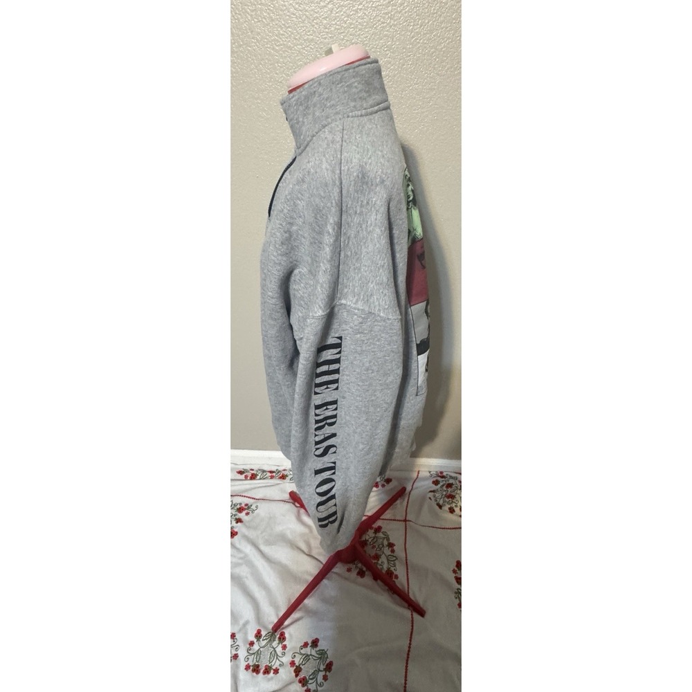 Taylor Swift The Eras Tour 2023-2024 Official Merch Quarter Zip Size Medium - Picture 4 of 7